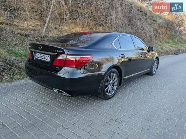 Чорний Лексус ЛС, об'ємом двигуна 4.61 л та пробігом 150 тис. км за 16000 $, фото 8 на Automoto.ua
