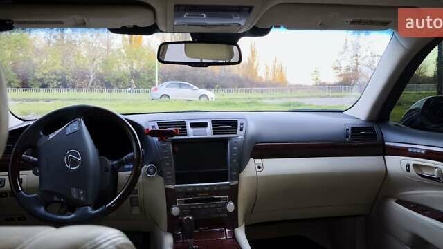 Черный Лексус ЛС, объемом двигателя 4.61 л и пробегом 215 тыс. км за 15500 $, фото 7 на Automoto.ua
