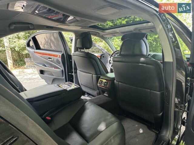 Чорний Лексус ЛС, об'ємом двигуна 4.61 л та пробігом 151 тис. км за 19999 $, фото 69 на Automoto.ua