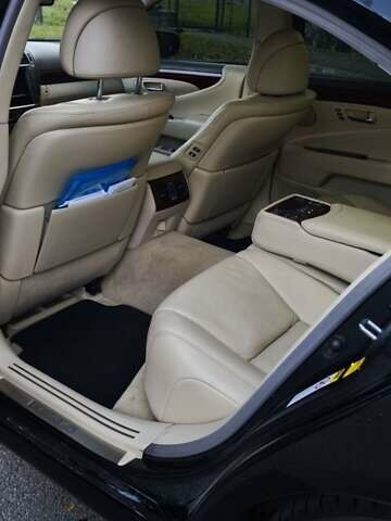 Черный Лексус ЛС, объемом двигателя 4.61 л и пробегом 215 тыс. км за 15500 $, фото 6 на Automoto.ua