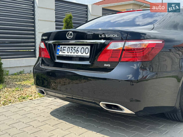 Чорний Лексус ЛС, об'ємом двигуна 4.61 л та пробігом 151 тис. км за 19999 $, фото 54 на Automoto.ua