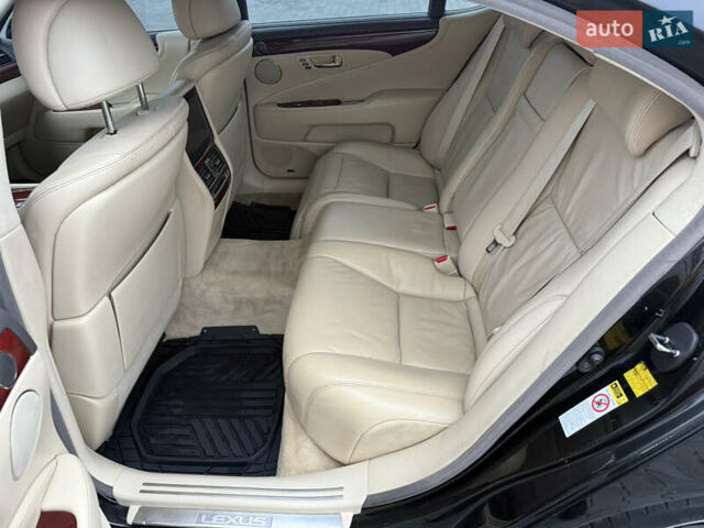 Черный Лексус ЛС, объемом двигателя 4.61 л и пробегом 208 тыс. км за 11350 $, фото 18 на Automoto.ua