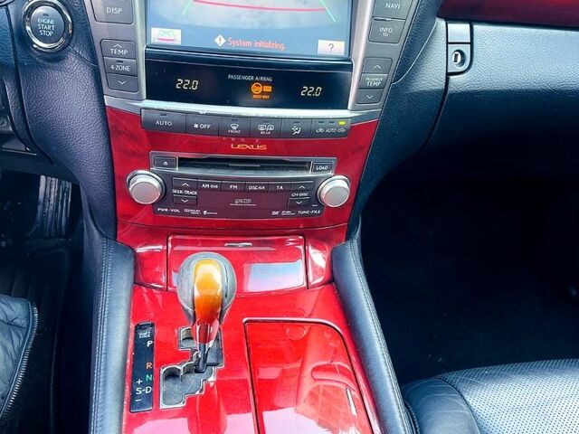 Черный Лексус ЛС, объемом двигателя 4.6 л и пробегом 28000 тыс. км за 13900 $, фото 7 на Automoto.ua