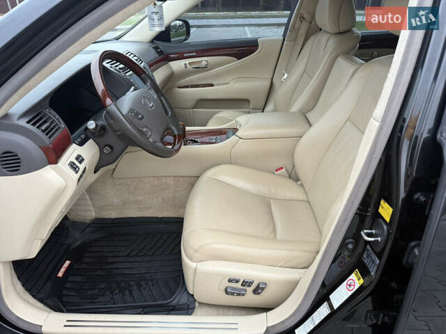 Черный Лексус ЛС, объемом двигателя 4.61 л и пробегом 208 тыс. км за 11350 $, фото 14 на Automoto.ua