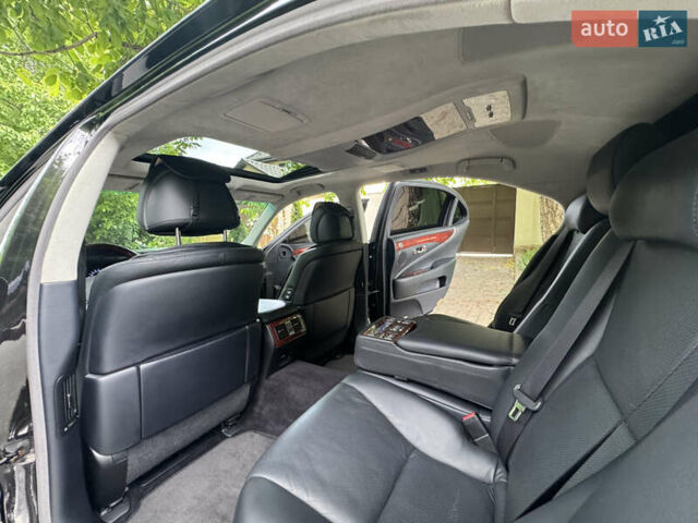 Чорний Лексус ЛС, об'ємом двигуна 4.61 л та пробігом 151 тис. км за 19999 $, фото 84 на Automoto.ua