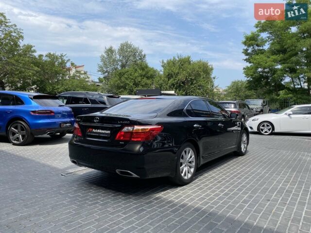 Черный Лексус ЛС, объемом двигателя 4.6 л и пробегом 215 тыс. км за 14900 $, фото 6 на Automoto.ua