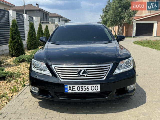 Черный Лексус ЛС, объемом двигателя 4.61 л и пробегом 151 тыс. км за 19999 $, фото 25 на Automoto.ua