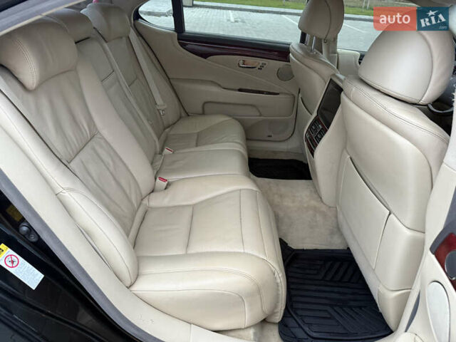 Черный Лексус ЛС, объемом двигателя 4.61 л и пробегом 208 тыс. км за 11350 $, фото 22 на Automoto.ua
