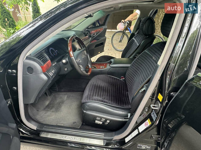 Чорний Лексус ЛС, об'ємом двигуна 4.61 л та пробігом 151 тис. км за 19999 $, фото 85 на Automoto.ua