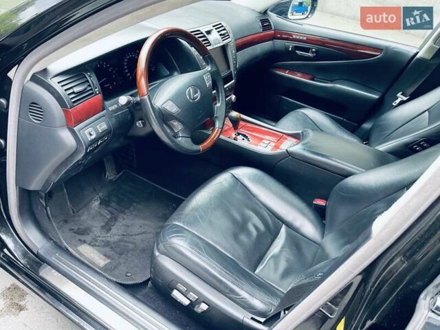 Чорний Лексус ЛС, об'ємом двигуна 4.61 л та пробігом 280 тис. км за 10600 $, фото 5 на Automoto.ua