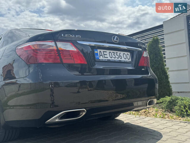 Чорний Лексус ЛС, об'ємом двигуна 4.61 л та пробігом 151 тис. км за 19999 $, фото 21 на Automoto.ua