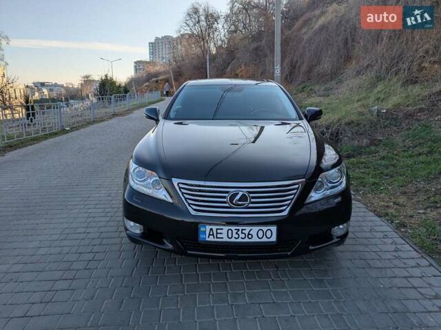 Чорний Лексус ЛС, об'ємом двигуна 4.61 л та пробігом 150 тис. км за 16000 $, фото 40 на Automoto.ua
