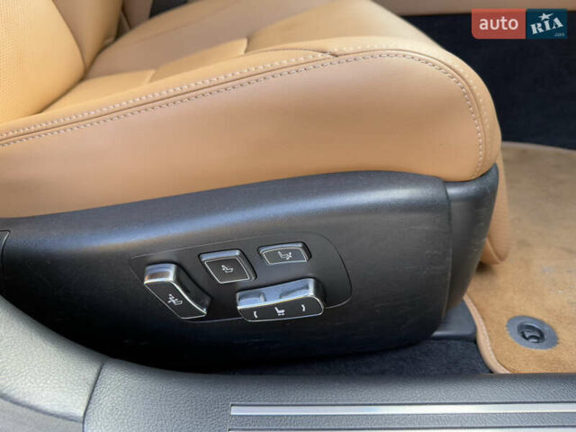 Черный Лексус ЛС, объемом двигателя 4.61 л и пробегом 178 тыс. км за 24990 $, фото 24 на Automoto.ua