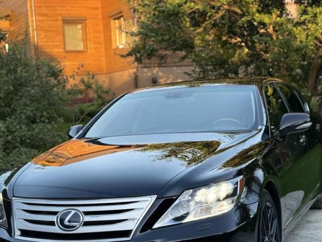 Чорний Лексус ЛС, об'ємом двигуна 5 л та пробігом 180 тис. км за 14900 $, фото 17 на Automoto.ua