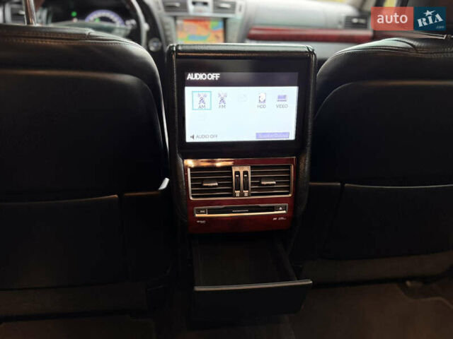 Черный Лексус ЛС, объемом двигателя 4.97 л и пробегом 189 тыс. км за 16700 $, фото 19 на Automoto.ua
