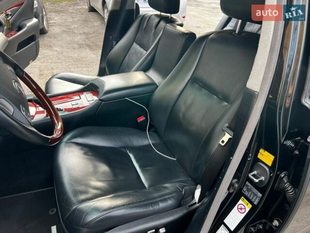 Черный Лексус ЛС, объемом двигателя 4.61 л и пробегом 286 тыс. км за 19000 $, фото 15 на Automoto.ua