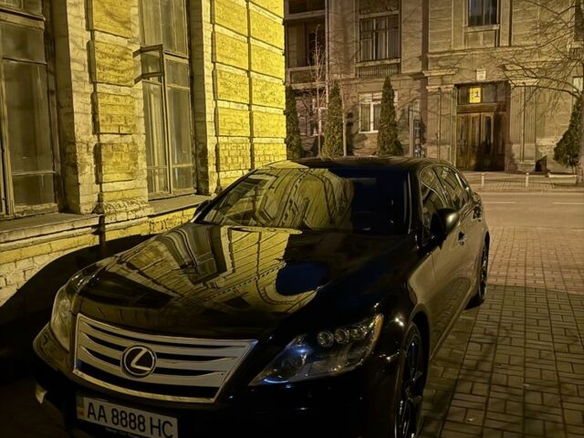 Черный Лексус ЛС, объемом двигателя 5 л и пробегом 180 тыс. км за 20999 $, фото 18 на Automoto.ua