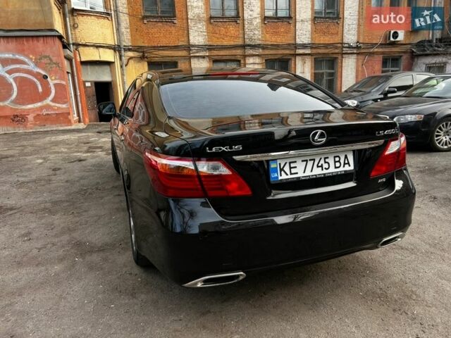 Черный Лексус ЛС, объемом двигателя 4.61 л и пробегом 286 тыс. км за 19000 $, фото 4 на Automoto.ua