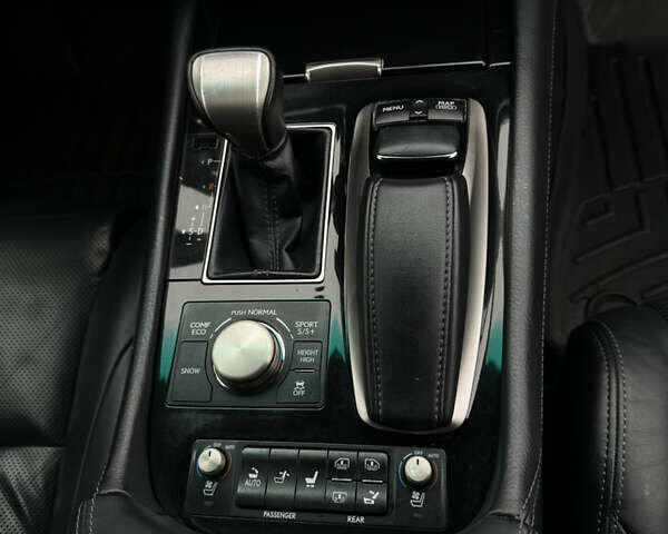 Чорний Лексус ЛС, об'ємом двигуна 4.61 л та пробігом 190 тис. км за 23900 $, фото 19 на Automoto.ua