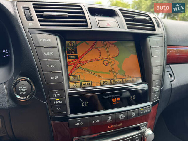 Черный Лексус ЛС, объемом двигателя 4.6 л и пробегом 270 тыс. км за 15999 $, фото 45 на Automoto.ua