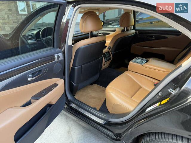 Черный Лексус ЛС, объемом двигателя 4.61 л и пробегом 178 тыс. км за 24990 $, фото 15 на Automoto.ua