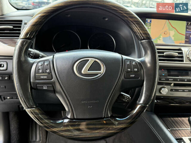 Черный Лексус ЛС, объемом двигателя 5 л и пробегом 194 тыс. км за 34999 $, фото 28 на Automoto.ua