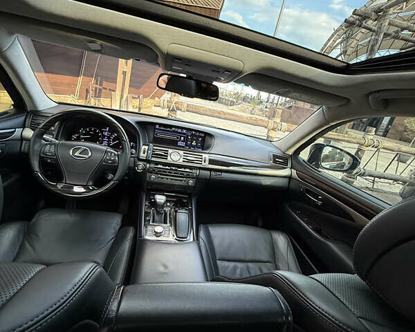 Черный Лексус ЛС, объемом двигателя 4.61 л и пробегом 254 тыс. км за 25000 $, фото 13 на Automoto.ua