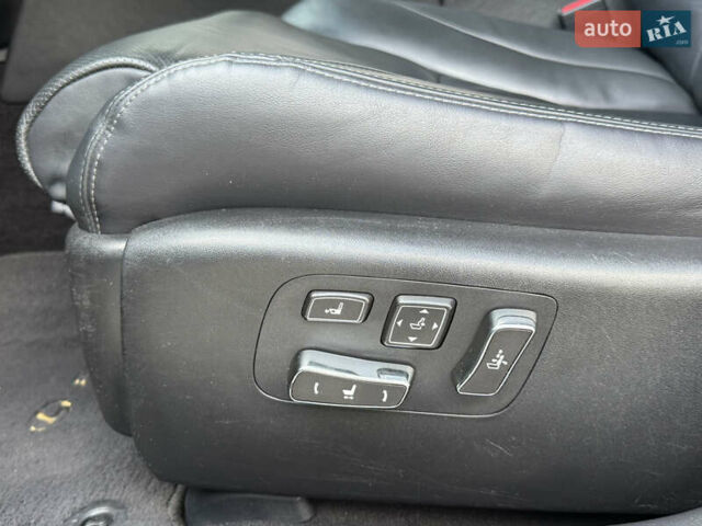 Черный Лексус ЛС, объемом двигателя 5 л и пробегом 194 тыс. км за 34999 $, фото 25 на Automoto.ua