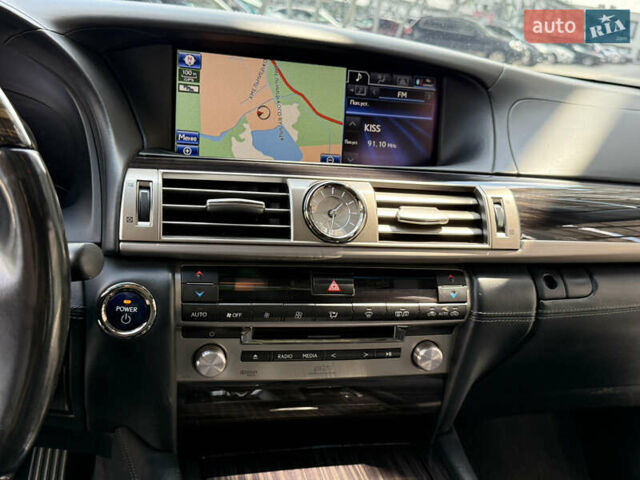 Черный Лексус ЛС, объемом двигателя 5 л и пробегом 194 тыс. км за 34999 $, фото 30 на Automoto.ua