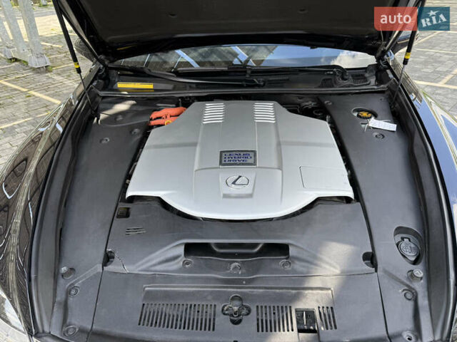Черный Лексус ЛС, объемом двигателя 5 л и пробегом 194 тыс. км за 34999 $, фото 69 на Automoto.ua