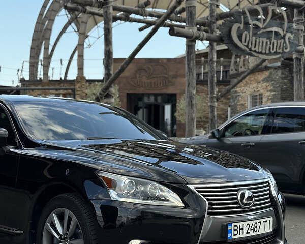 Черный Лексус ЛС, объемом двигателя 4.61 л и пробегом 254 тыс. км за 25000 $, фото 2 на Automoto.ua