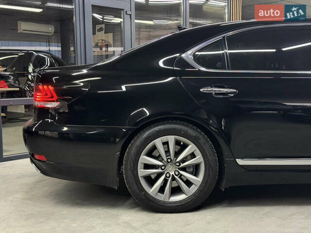 Чорний Лексус ЛС, об'ємом двигуна 4.61 л та пробігом 255 тис. км за 22900 $, фото 17 на Automoto.ua