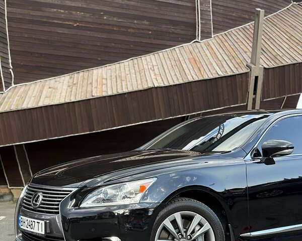 Черный Лексус ЛС, объемом двигателя 4.61 л и пробегом 254 тыс. км за 25000 $, фото 5 на Automoto.ua