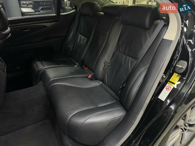 Чорний Лексус ЛС, об'ємом двигуна 4.61 л та пробігом 255 тис. км за 22900 $, фото 20 на Automoto.ua