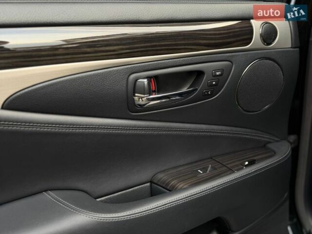 Черный Лексус ЛС, объемом двигателя 4.61 л и пробегом 184 тыс. км за 22850 $, фото 19 на Automoto.ua
