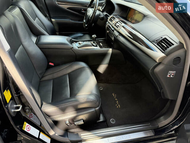 Черный Лексус ЛС, объемом двигателя 5 л и пробегом 194 тыс. км за 34999 $, фото 58 на Automoto.ua