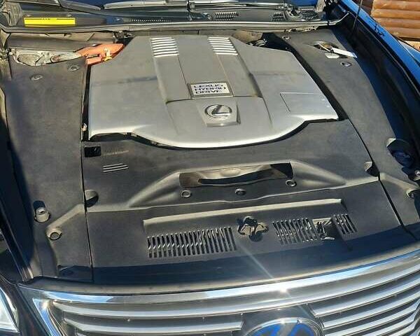 Черный Лексус ЛС, объемом двигателя 5 л и пробегом 137 тыс. км за 40000 $, фото 2 на Automoto.ua