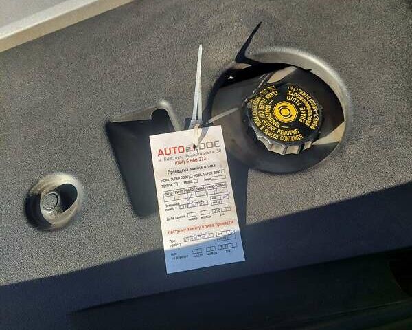 Черный Лексус ЛС, объемом двигателя 5 л и пробегом 137 тыс. км за 40000 $, фото 10 на Automoto.ua