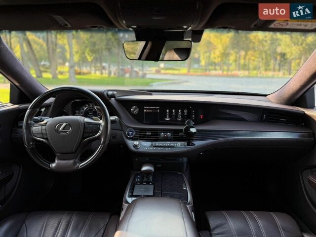 Черный Лексус ЛС, объемом двигателя 3.5 л и пробегом 266 тыс. км за 40999 $, фото 59 на Automoto.ua