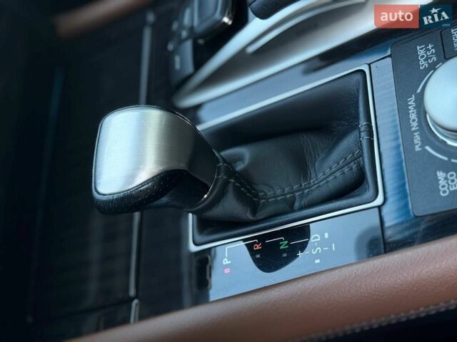 Чорний Лексус ЛС, об'ємом двигуна 4.61 л та пробігом 103 тис. км за 27000 $, фото 44 на Automoto.ua