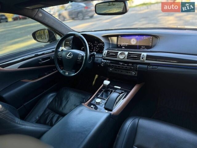 Чорний Лексус ЛС, об'ємом двигуна 4.61 л та пробігом 103 тис. км за 27000 $, фото 53 на Automoto.ua