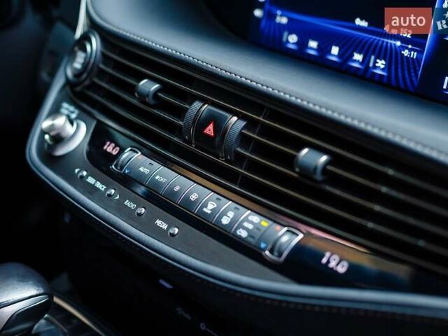 Черный Лексус ЛС, объемом двигателя 3.46 л и пробегом 85 тыс. км за 46000 $, фото 32 на Automoto.ua