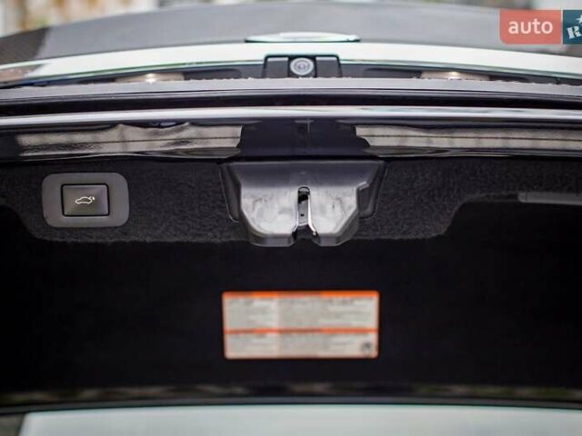 Черный Лексус ЛС, объемом двигателя 3.46 л и пробегом 85 тыс. км за 46000 $, фото 28 на Automoto.ua