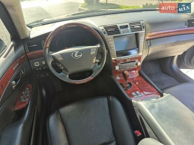 Черный Лексус ЛС, объемом двигателя 4.6 л и пробегом 163 тыс. км за 15900 $, фото 41 на Automoto.ua