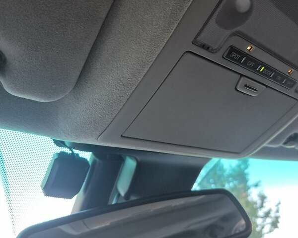 Черный Лексус ЛС, объемом двигателя 4.6 л и пробегом 163 тыс. км за 15900 $, фото 62 на Automoto.ua