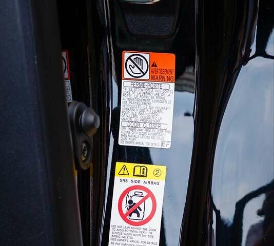 Черный Лексус ЛС, объемом двигателя 3.46 л и пробегом 85 тыс. км за 46000 $, фото 49 на Automoto.ua