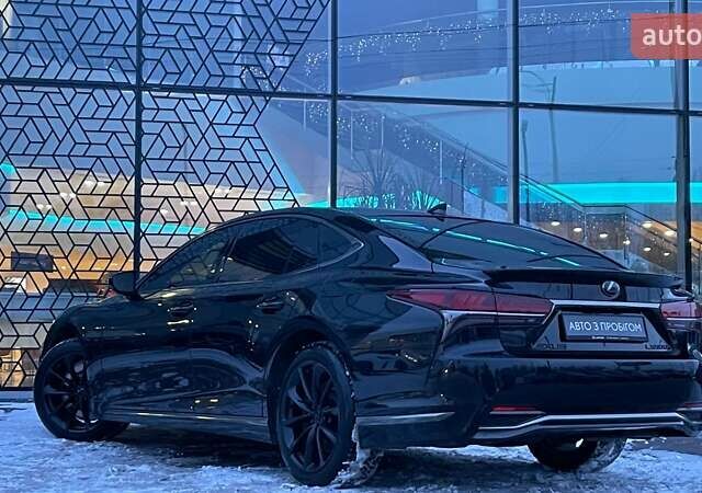 Черный Лексус ЛС, объемом двигателя 3.46 л и пробегом 30 тыс. км за 70704 $, фото 1 на Automoto.ua
