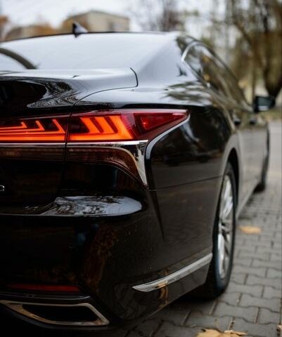 Чорний Лексус ЛС, об'ємом двигуна 3.44 л та пробігом 106 тис. км за 41000 $, фото 19 на Automoto.ua