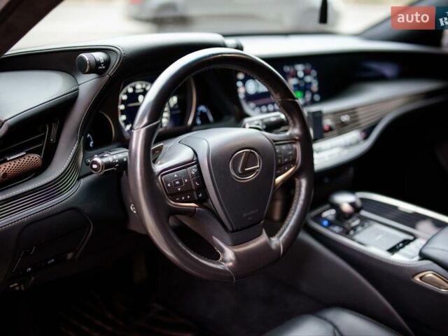 Чорний Лексус ЛС, об'ємом двигуна 3.44 л та пробігом 106 тис. км за 41000 $, фото 31 на Automoto.ua