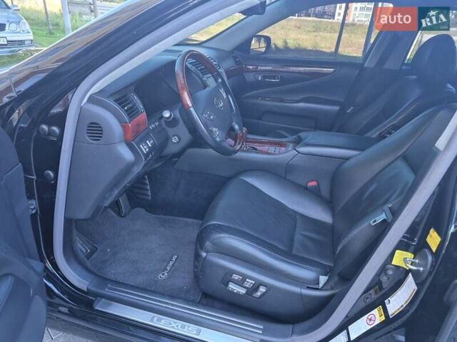Черный Лексус ЛС, объемом двигателя 4.6 л и пробегом 163 тыс. км за 15900 $, фото 12 на Automoto.ua